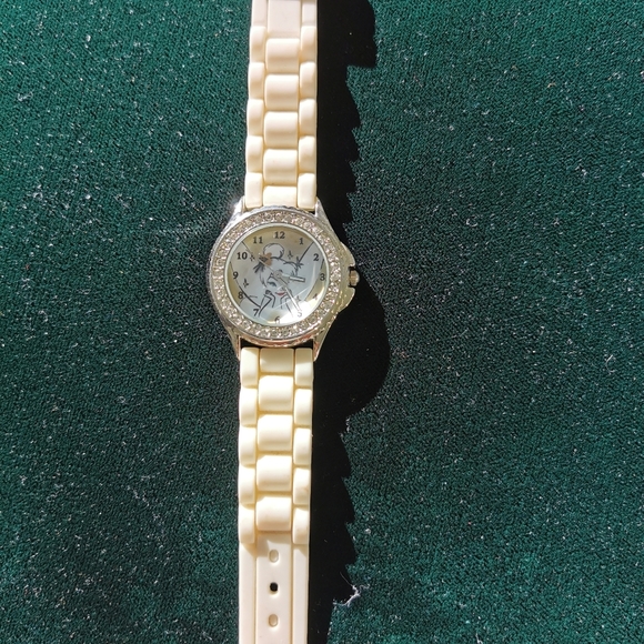 Disney Watch - Picture 5 of 6